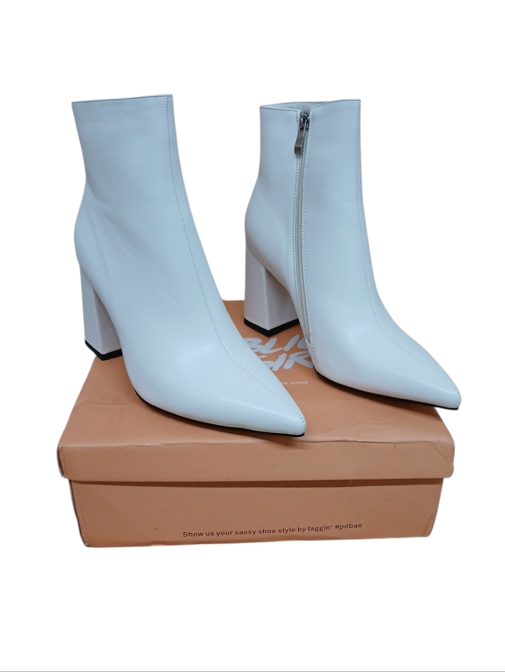 Public Desire NIB Bright White Pointed Block Heel Ankle Boots Zip Up Size 8